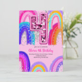 Invitation 4e anniversaire Rainbow Fun coloré (Debout devant)
