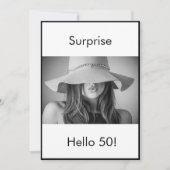 Invitation 50e anniversaire Black White Photo Surprise Elégan (Devant)