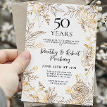 Invitation 50e anniversaire de la florale blanche d'or<br><div class="desc">Des roses et des feuilles élégants de la ligne d'or entourent votre 50e anniversaire de mariage.</div>