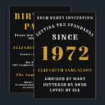 Invitation 50th Birthday 1972 Ajouter Votre Nom Black Gold<br><div class="desc">Pour ceux qui fêtent leur fête d'anniversaire, nous avons la carte d'invitation idéale. L'arrière - plan noire au design blanc et or est simple et élégante. Customisez facilement le texte à l'avant et à l'arrière de cette carte d'invitation d'anniversaire en utilisant le modèle fourni. Une partie de la gamme de...</div>