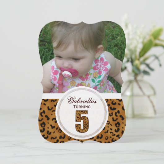Invitation 5e anniversaire du Leopard : Image:Invitation de l (Debout devant)