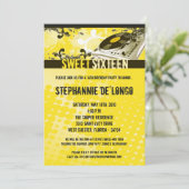 Invitation 5x7 Jaune DJ Tourne-disque16e anniversaire Invitat (Debout devant)
