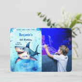 Invitation 6ème anniversaire de la photo de requin (Debout devant)