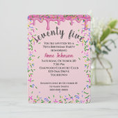Invitation 75e Anniversaire Pink Icing Et Sprinkles (Debout devant)