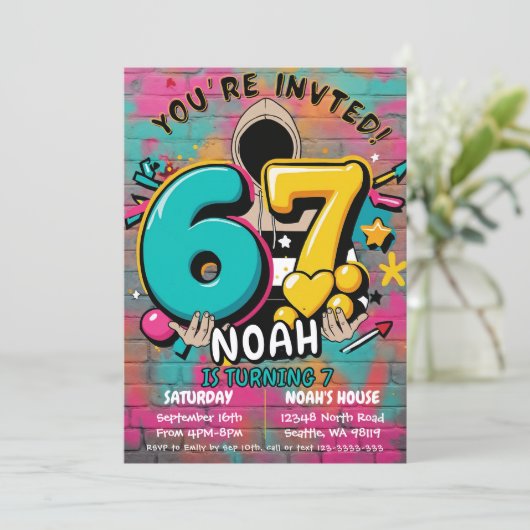 Invitation  7th Birthday (Debout devant)
