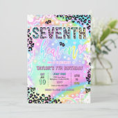 Invitation 7th Heaven Rainbow Leopard Print 7th Birthday  (Debout devant)