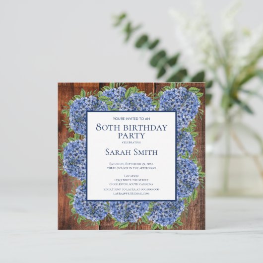 Invitation 80e anniversaire Wood Blue Hydrangeas Rustic Party (Debout devant)