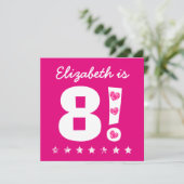 Invitation 8e anniversaire Nom personnalisé Pink pour la fill (Debout devant)