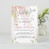 Invitation À 21 ans, Floral Bow rose (Debout devant)