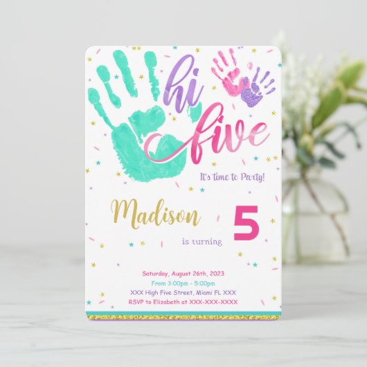 Invitation à cinq ans (Debout devant)