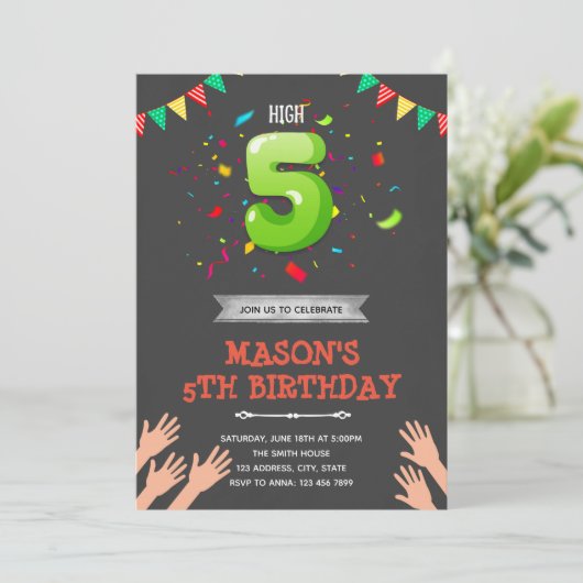 Invitation à cinq ans (Debout devant)