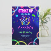 Invitation à jouer au bowling STRIKE UP (Debout devant)