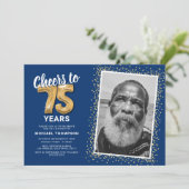 Invitation À la 75e année de "Cheers" (Debout devant)