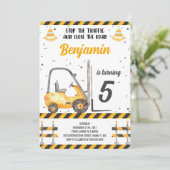 Invitation à la construction (Debout devant)