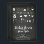 Invitation à la douche nuptiale Chalkboard Kitchen<br><div class="desc">Stock de la douche Kitchen avec des croquis d'outils de cuisine en blanc sur un arrière - plan populaire en tableau noir.  Visitez notre boutique pour trouver les articles correspondants.</div>