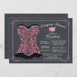 Invitation à la douche nuptiale Chalkboard Lingeri<br><div class="desc">Invitation à la douche nuptiale Lingerie moderne avec un corset d'impression de guépards et de dentelles noir et rose sur un arrière - plan chic en damier avec un joli accent floral rose et un cadre de fantaisie. Retourner notre invitation de douche nuptiale lingerie pour voir un dos assorti pour...</div>