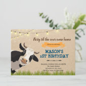 Invitation à la ferme pour faire la fête jusqu'à l (Debout devant)