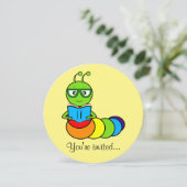 Invitation à la fête d'anniversaire avec le ver de (Debout devant)