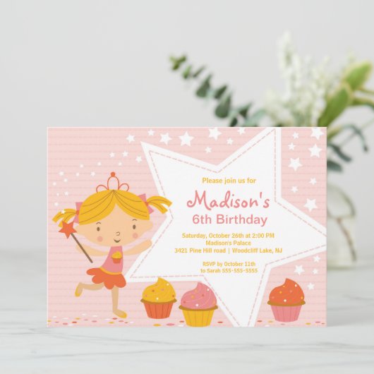 Invitation à la fête d'anniversaire de Cupcake Fai (Debout devant)