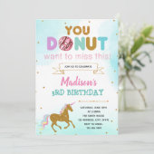 Invitation à la fête d'anniversaire de Donut unico (Debout devant)