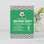 Invitation à la fête d'anniversaire de Football su (Debout devant)