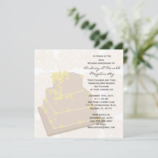 Invitation à la fête d'anniversaire de gâteau de m (Debout devant)