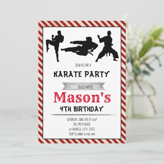 Invitation à la fête d'anniversaire de karaté (Debout devant)