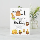 Invitation à la fête d'anniversaire de l'abeille d (Debout devant)