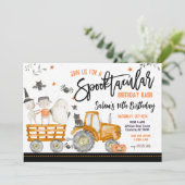 Invitation à la fête d'anniversaire d'Halloween, (Debout devant)