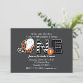 Invitation à la fête d'anniversaire d'Halloween d' (Debout devant)