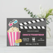 Invitation à la fête d'anniversaire du film rose m (Debout devant)