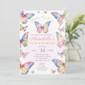 Invitation à la fête d'anniversaire du papillon ar (Debout devant)