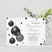 Invitation à la fête de Noël des Baubles noirs et (Debout devant)