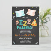 Invitation à la fête du pyjama de pizza (Debout devant)