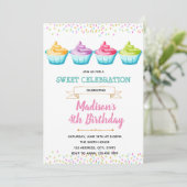 Invitation à la fête du yogourt congelé (Debout devant)