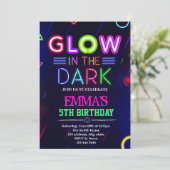 Invitation à la lueur de Neon (Debout devant)