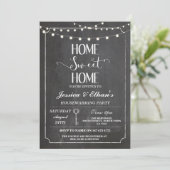 Invitation à la maison douce à la maison de (Debout devant)