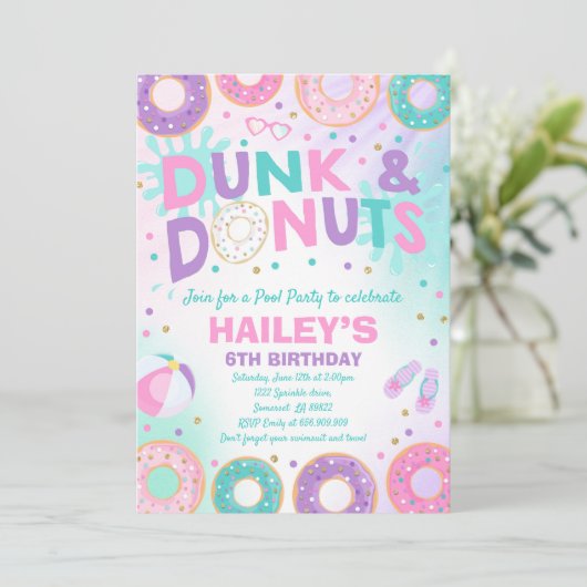 Invitation À La Piscine Dunk Et Donuts Pool Party (Debout devant)