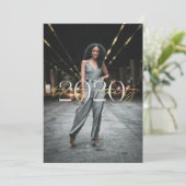 Invitation à la remise des diplômes en typographie (Debout devant)