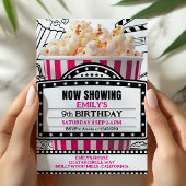 Invitation à la soirée cinéma au pop-corn rose