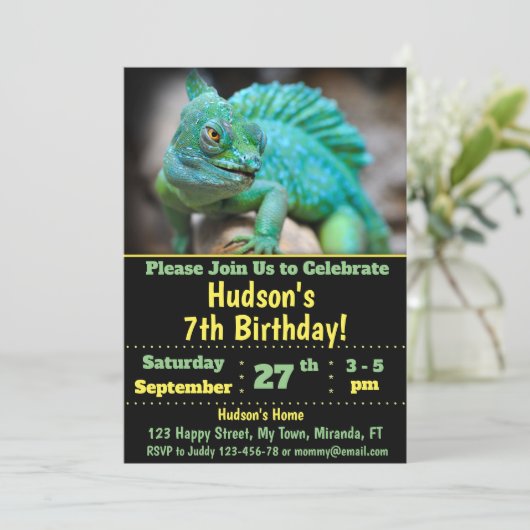 Invitation à l'anniversaire de Chameleon (Debout devant)