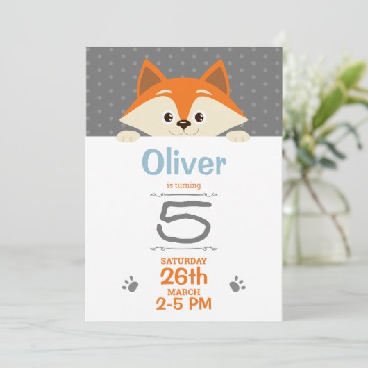 Invitation à l'anniversaire de Fox (Debout devant)