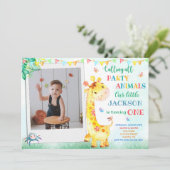 Invitation à l'anniversaire de Giraffe invitation (Debout devant)