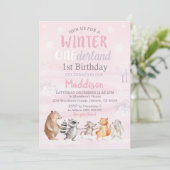 Invitation à l'anniversaire de Girl Winter Woodlan (Debout devant)