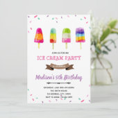 Invitation à l'anniversaire de la crème glacée (Debout devant)