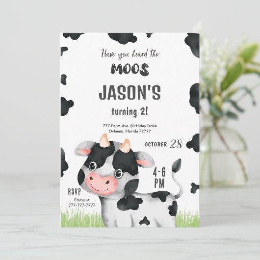 Invitation à l'anniversaire de la vache-garçon mod (Debout devant)
