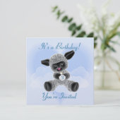 Invitation à l'anniversaire de l'enfant agneau et (Debout devant)