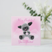 Invitation à l'anniversaire de l'enfant agneau et  (Debout devant)