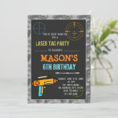 Invitation à l'anniversaire de l'étiquette laser D (Debout devant)