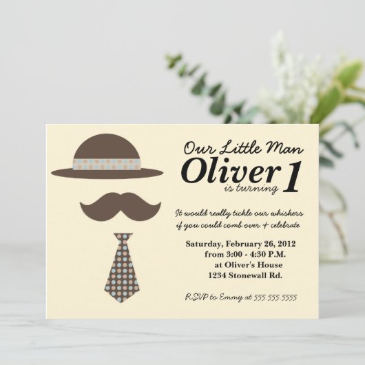 Invitation à l'anniversaire de Little Man Mustache (Debout devant)